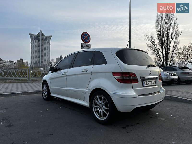 Хэтчбек Mercedes-Benz B-Class 2008 в Киеве