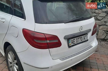 Хэтчбек Mercedes-Benz B-Class 2013 в 