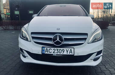 Хэтчбек Mercedes-Benz B-Class 2014 в 