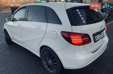 Хэтчбек Mercedes-Benz B-Class 2014 в 