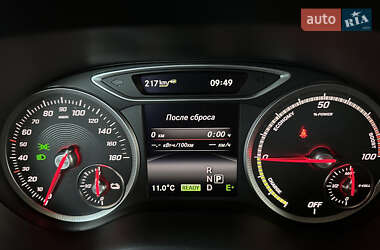 Хэтчбек Mercedes-Benz B-Class 2014 в 