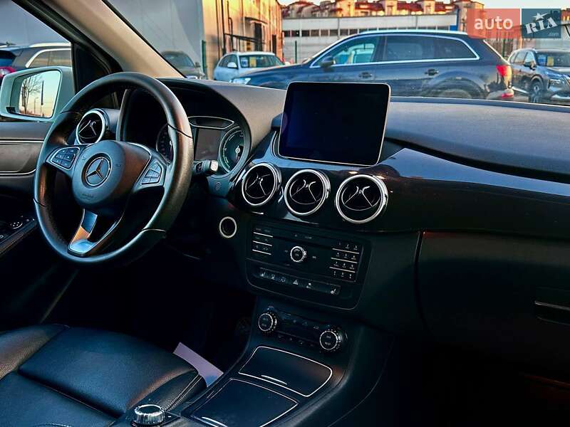 Хетчбек Mercedes-Benz B-Class 2016 в Львові