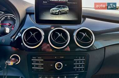 Хэтчбек Mercedes-Benz B-Class 2016 в 