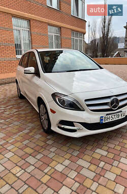 Хэтчбек Mercedes-Benz B-Class 2014 в 