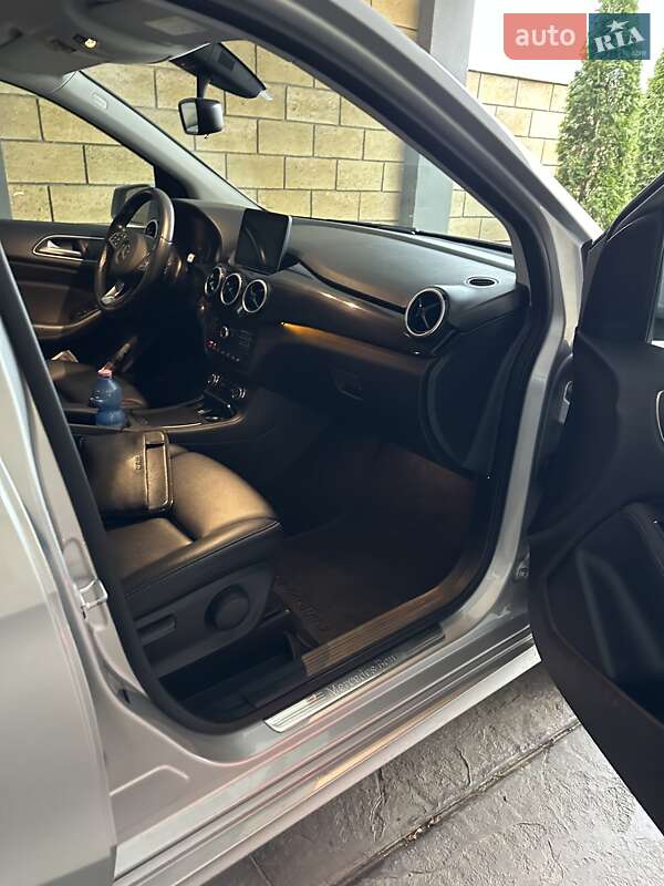 Хетчбек Mercedes-Benz B-Class 2017 в Одесі