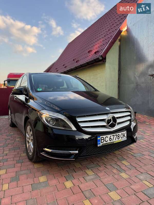 Mercedes-Benz B-Class 2013
