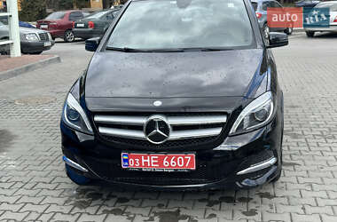 Хэтчбек Mercedes-Benz B-Class 2016 в 