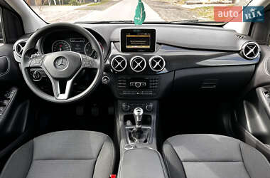Хэтчбек Mercedes-Benz B-Class 2012 в 