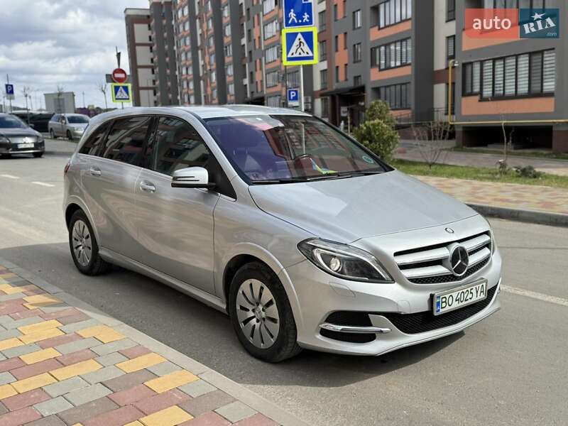 Хэтчбек Mercedes-Benz B-Class 2015 в Тернополе