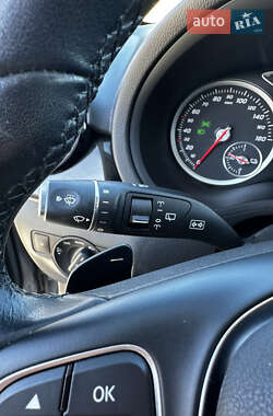 Хэтчбек Mercedes-Benz B-Class 2016 в 