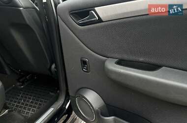 Хэтчбек Mercedes-Benz B-Class 2010 в 