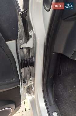 Хэтчбек Mercedes-Benz B-Class 2006 в 