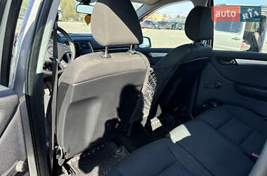 Хетчбек Mercedes-Benz B-Class 2009 в 