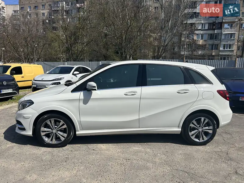 Хетчбек Mercedes-Benz B-Class 2015 в 
