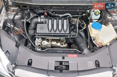 Хетчбек Mercedes-Benz B-Class 2009 в 