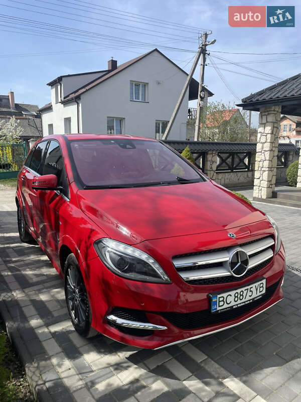 Хэтчбек Mercedes-Benz B-Class 2017 в Львове