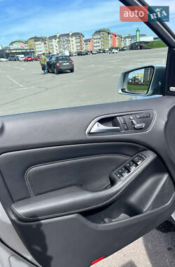 Хэтчбек Mercedes-Benz B-Class 2015 в 