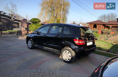 Хэтчбек Mercedes-Benz B-Class 2008 в 