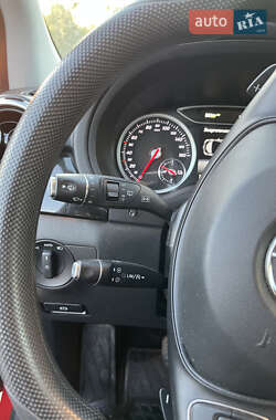 Хетчбек Mercedes-Benz B-Class 2016 в 