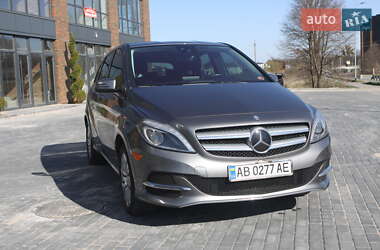 Хэтчбек Mercedes-Benz B-Class 2015 в 