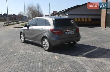 Хэтчбек Mercedes-Benz B-Class 2015 в 