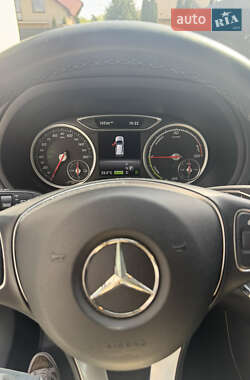 Хэтчбек Mercedes-Benz B-Class 2016 в 