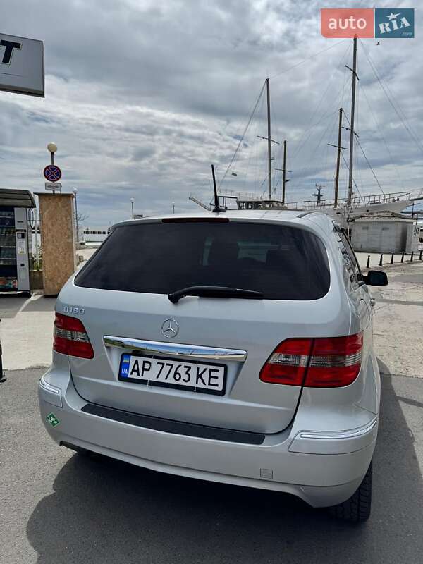 Хэтчбек Mercedes-Benz B-Class 2010 в Запорожье