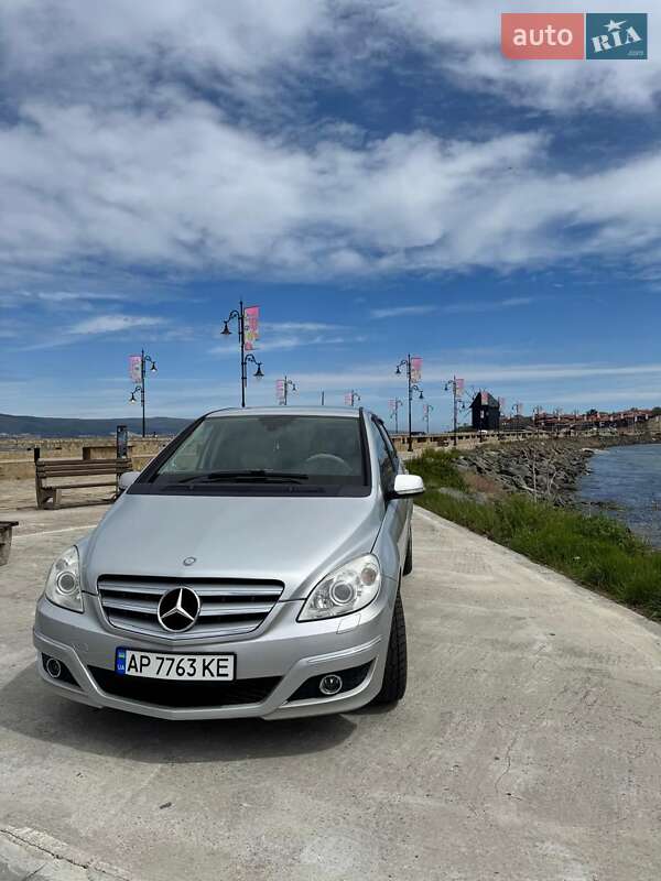 Хэтчбек Mercedes-Benz B-Class 2010 в Запорожье