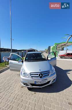 Хетчбек Mercedes-Benz B-Class 2010 в 