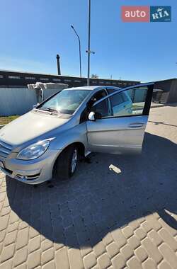Хетчбек Mercedes-Benz B-Class 2010 в 