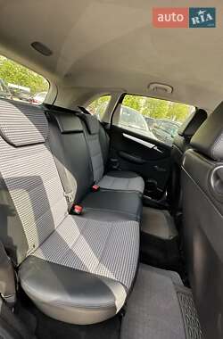 Хетчбек Mercedes-Benz B-Class 2005 в 