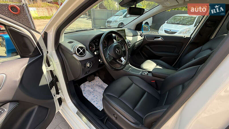 Хетчбек Mercedes-Benz B-Class 2015 в Чернівцях