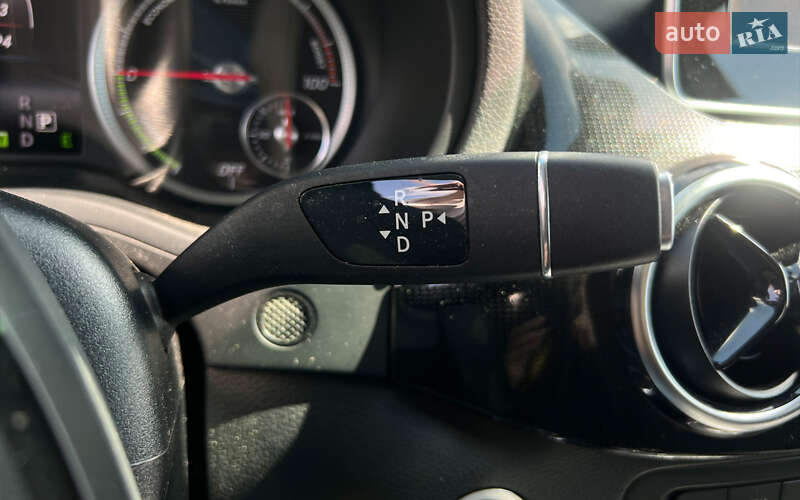 Хэтчбек Mercedes-Benz B-Class 2015 в Львове