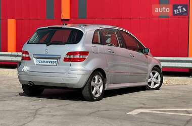 Хэтчбек Mercedes-Benz B-Class 2005 в 