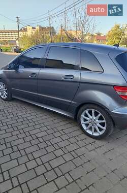 Хетчбек Mercedes-Benz B-Class 2008 в 
