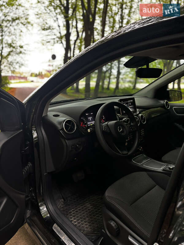 Хэтчбек Mercedes-Benz B-Class 2015 в Львове
