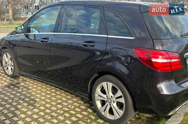Хетчбек Mercedes-Benz B-Class 2015 в 