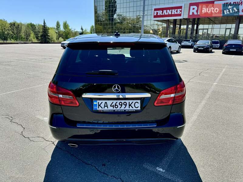 Хэтчбек Mercedes-Benz B-Class 2012 в Киеве фото 5 Хэтчбек Mercedes-Benz B-Class 2012 в Киеве