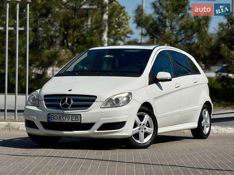 Хетчбек Mercedes-Benz B-Class 2008 в 