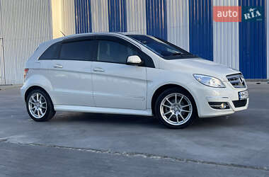 Хетчбек Mercedes-Benz B-Class 2010 в 