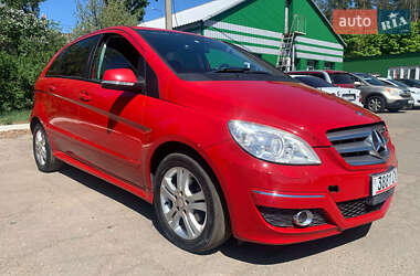 Хетчбек Mercedes-Benz B-Class 2011 в 