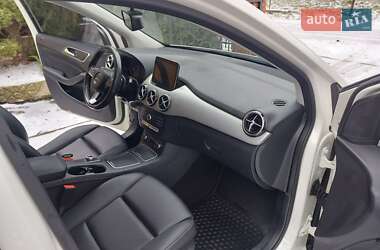Хетчбек Mercedes-Benz B-Class 2016 в 