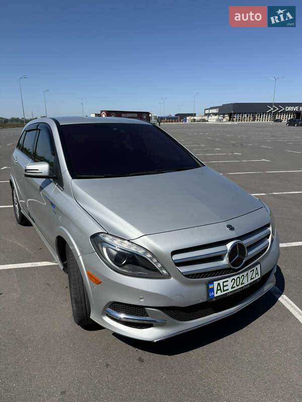 Хетчбек Mercedes-Benz B-Class 2017 в Дніпрі