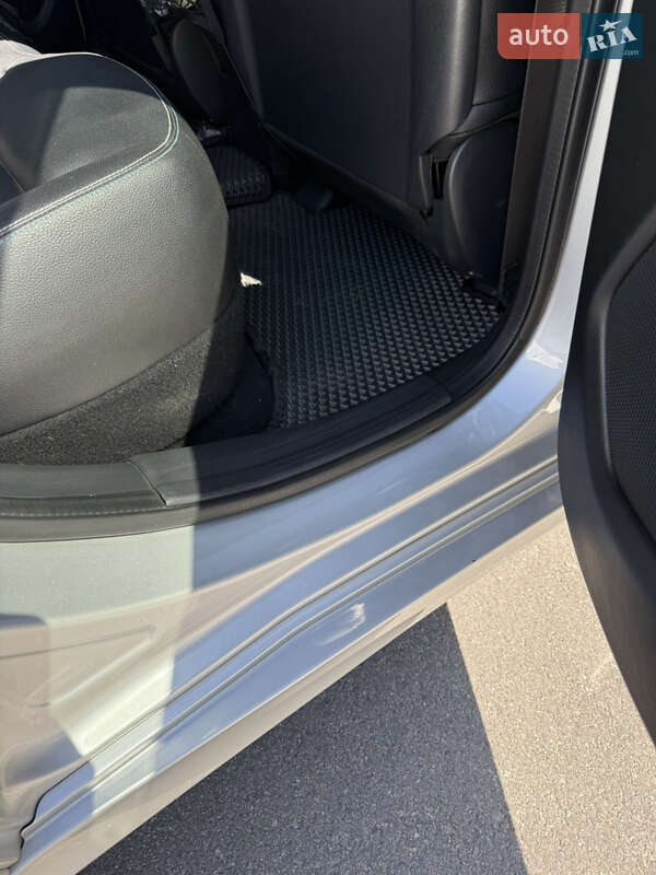 Хетчбек Mercedes-Benz B-Class 2017 в Дніпрі