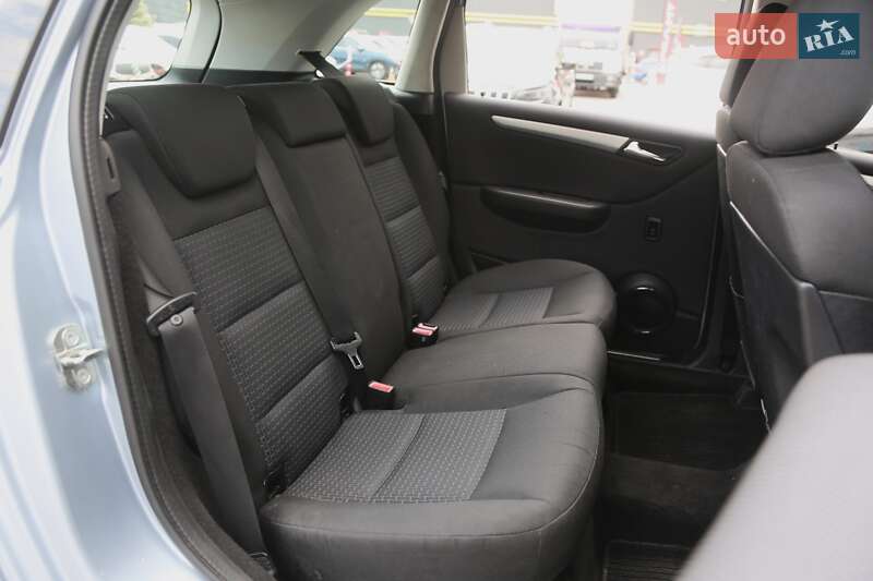 Хетчбек Mercedes-Benz B-Class 2010 в Києві
