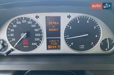 Хэтчбек Mercedes-Benz B-Class 2010 в 
