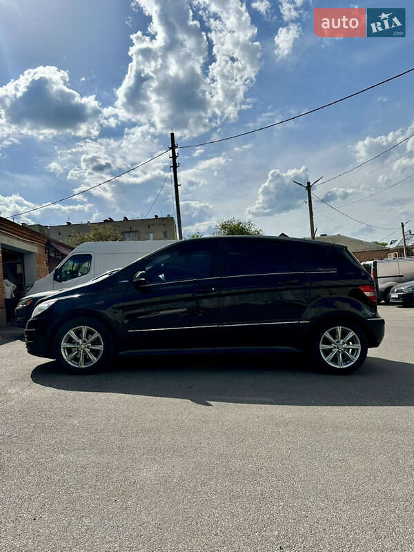 Хэтчбек Mercedes-Benz B-Class 2011 в Виннице фото 5 Хэтчбек Mercedes-Benz B-Class 2011 в Виннице