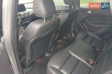Хетчбек Mercedes-Benz B-Class 2016 в 