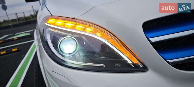 Хэтчбек Mercedes-Benz B-Class 2015 в Чернигове
