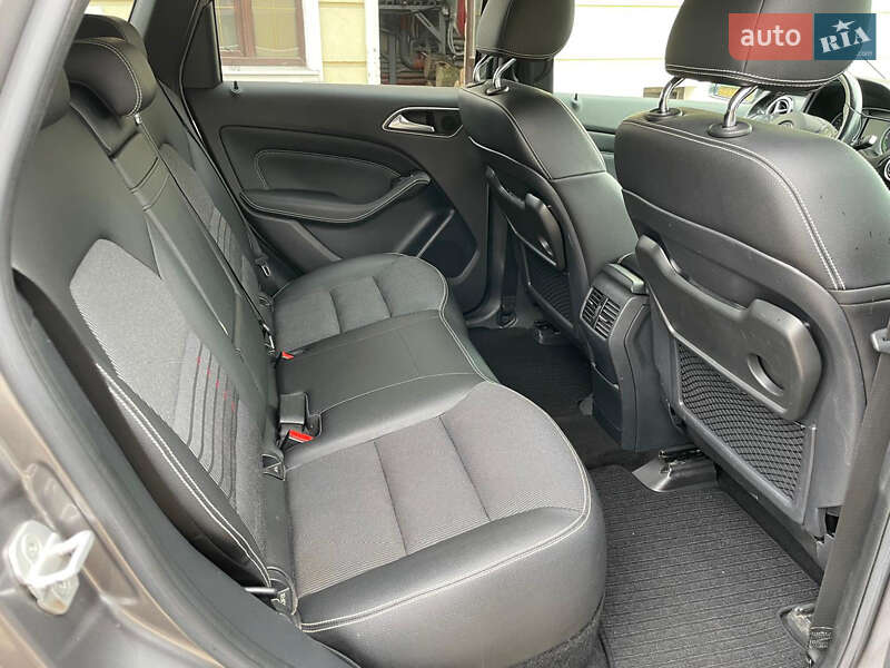 Хэтчбек Mercedes-Benz B-Class 2015 в Могилев-Подольске